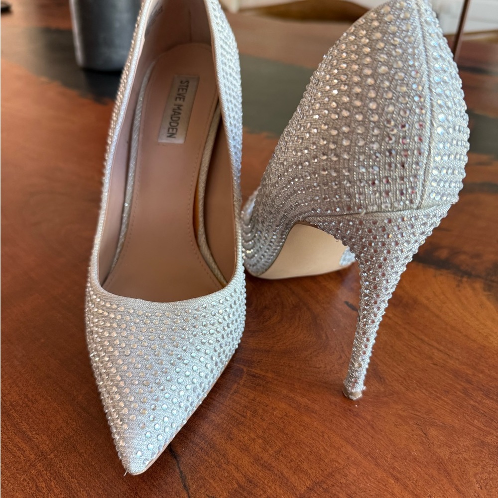 Steve Madden heels with crystals size 10
